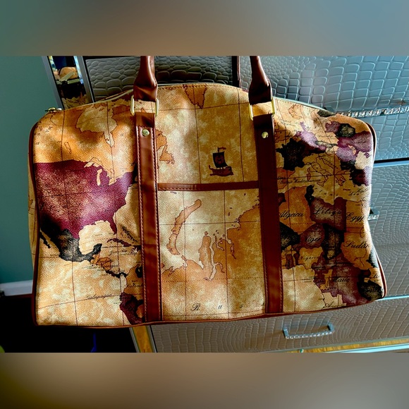 Ah Young Travel Duffel Bag From Giles N Brooks - Picture 1 of 16
